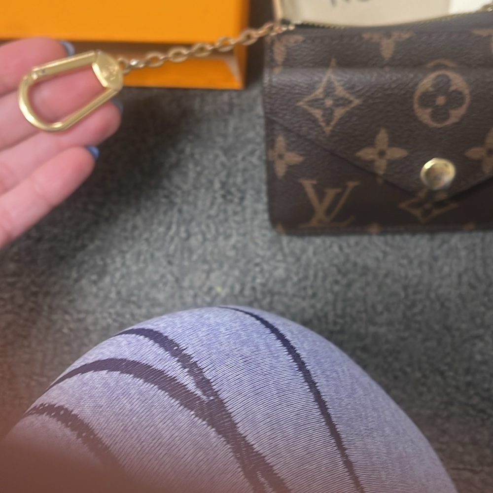 Used inspired wallet - Picture 6 of 6